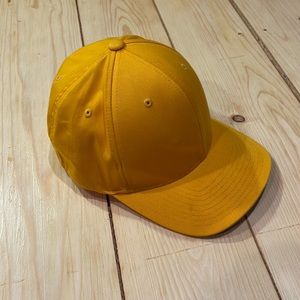 Yellow flex fit cap
